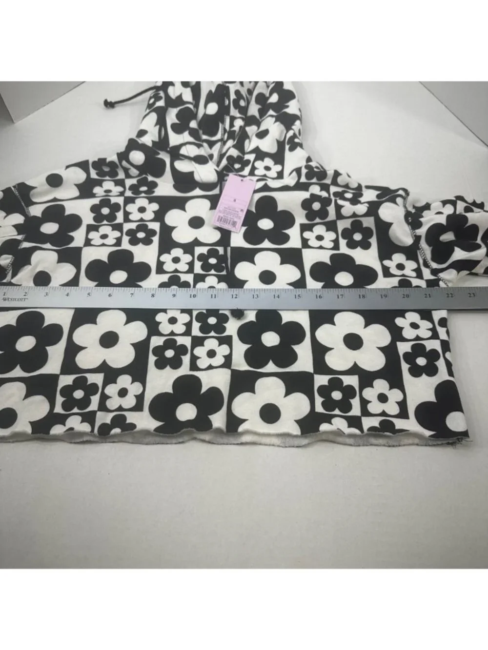 Wild Fable Women's Size Small Hoodie Cropped Black White Floral Squares New - Picture 8 of 14